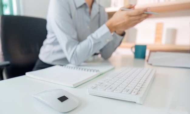 офіс та консультація